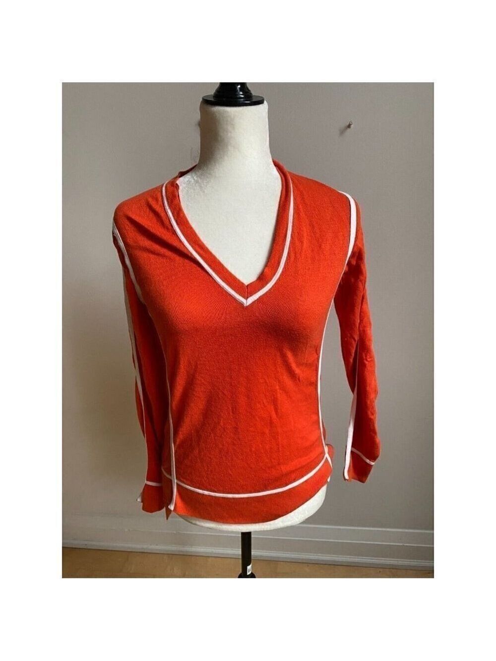 Michael Kors vneck orange Sweater women sz Xsmall